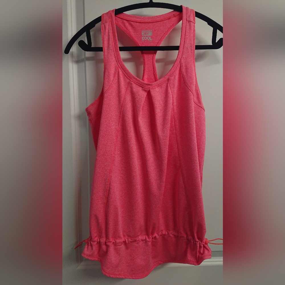 Women's tank top size M
